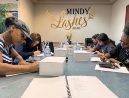 eyelash salon henderson Mindy Lash Studio