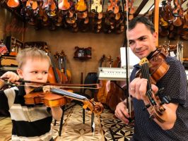 stringed instrument maker henderson Gliga Violins USA, Inc.
